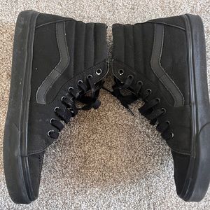 Men’s, 10.5 Classic Vans Hi Tops